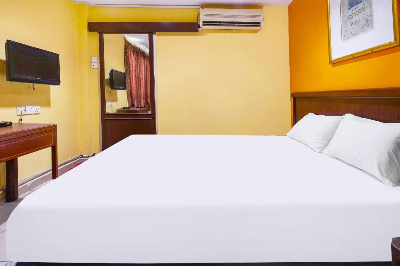 Oyo 90486 New Station Hotel Κλάνγκ Εξωτερικό φωτογραφία