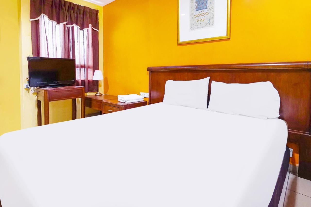 Oyo 90486 New Station Hotel Κλάνγκ Εξωτερικό φωτογραφία