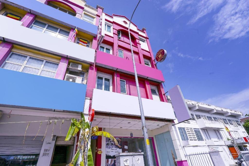 Oyo 90486 New Station Hotel Κλάνγκ Εξωτερικό φωτογραφία