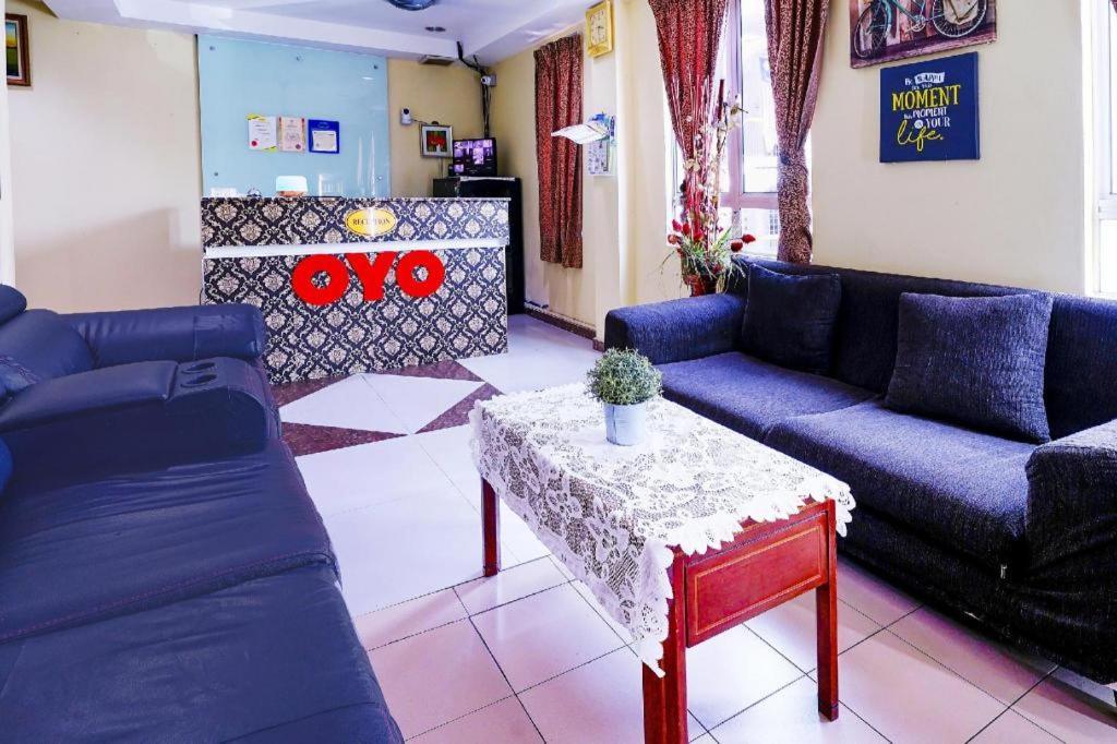 Oyo 90486 New Station Hotel Κλάνγκ Εξωτερικό φωτογραφία