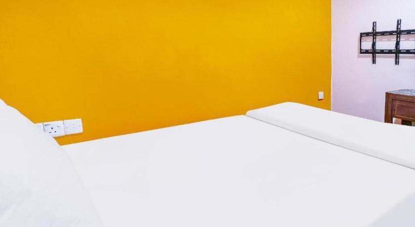 Oyo 90486 New Station Hotel Κλάνγκ Εξωτερικό φωτογραφία