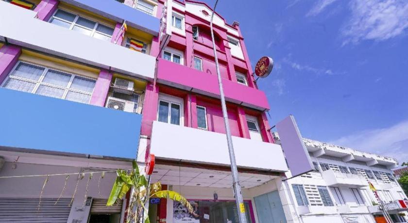 Oyo 90486 New Station Hotel Κλάνγκ Εξωτερικό φωτογραφία